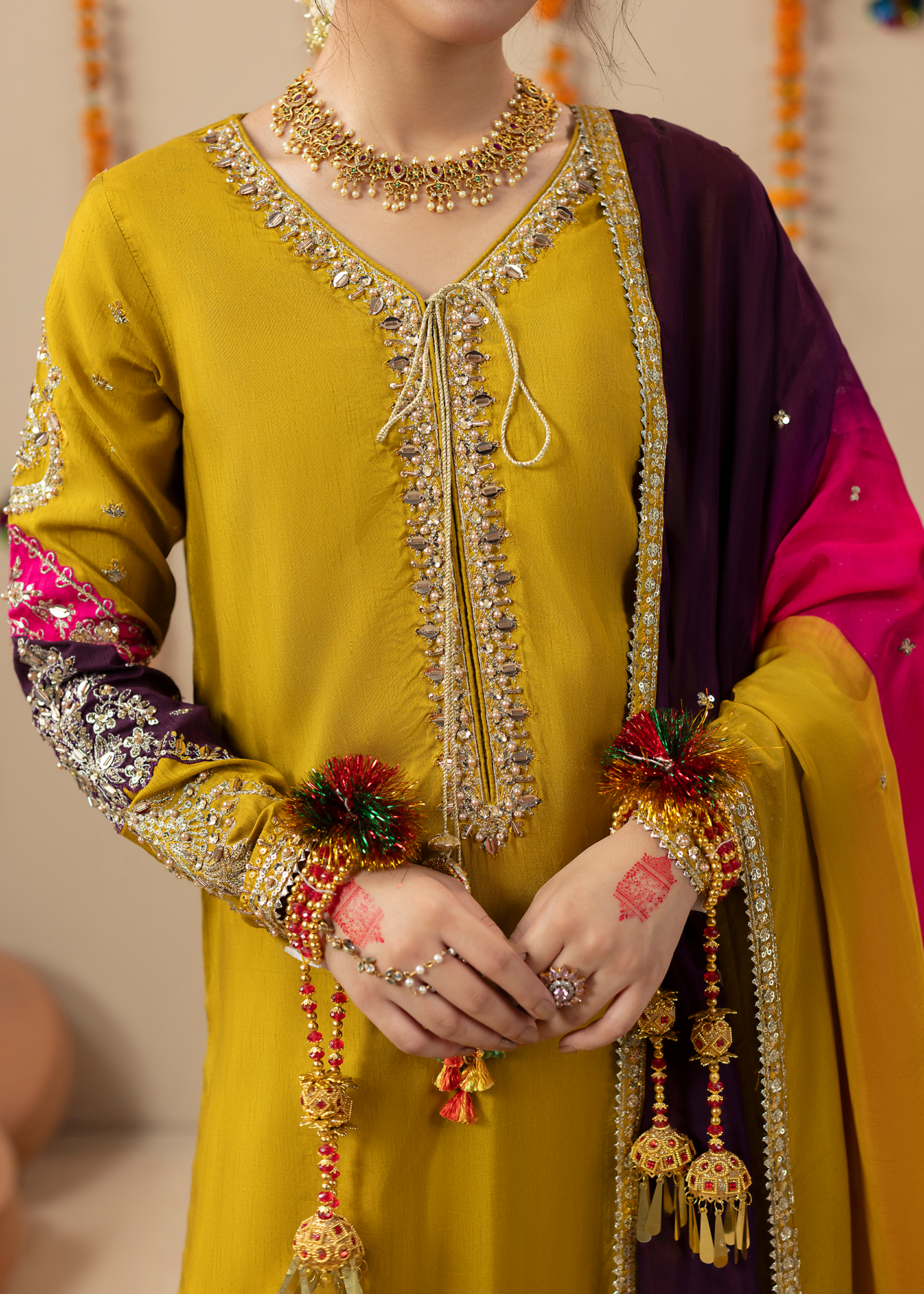 2643A MUSTARD MULTI SHIRT