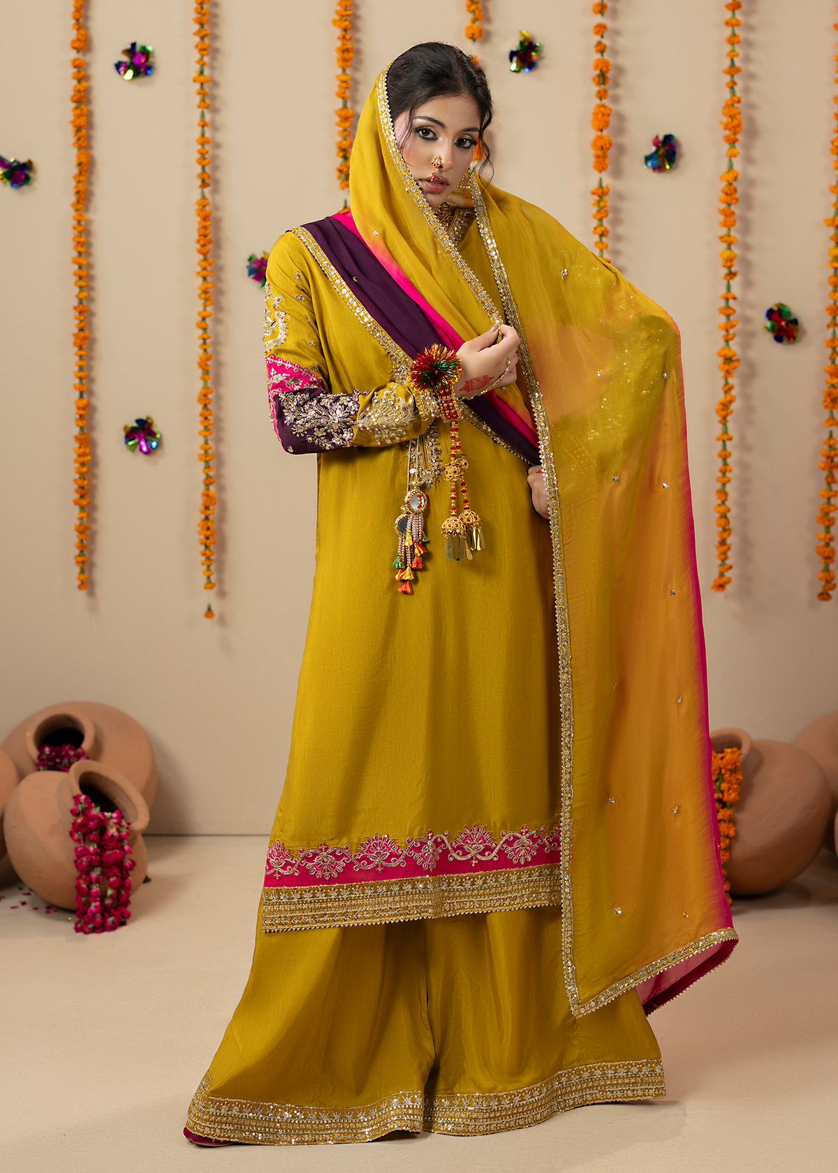 2643A MUSTARD MULTI SHIRT