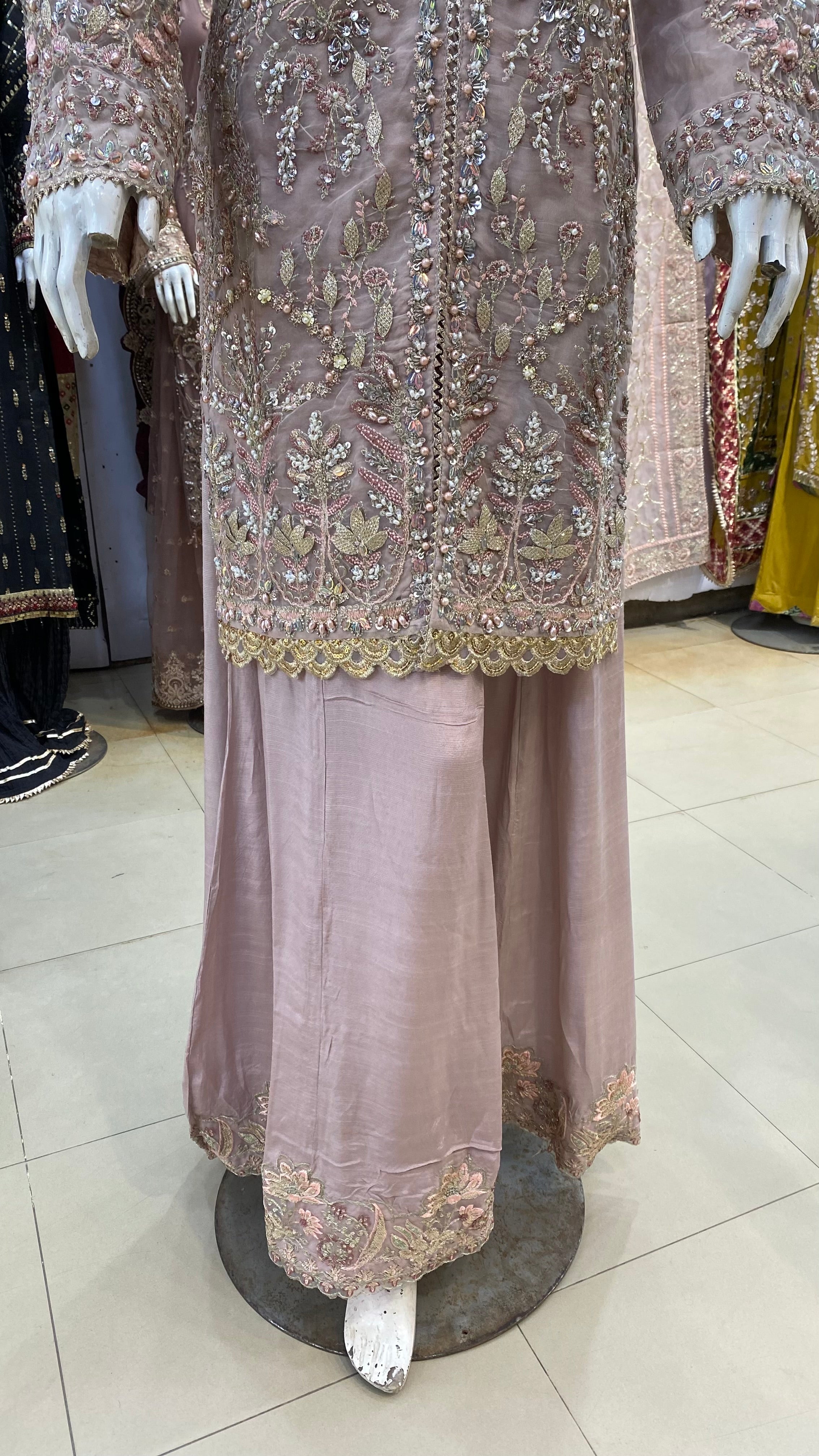 ARW-1686 Mauve Pink