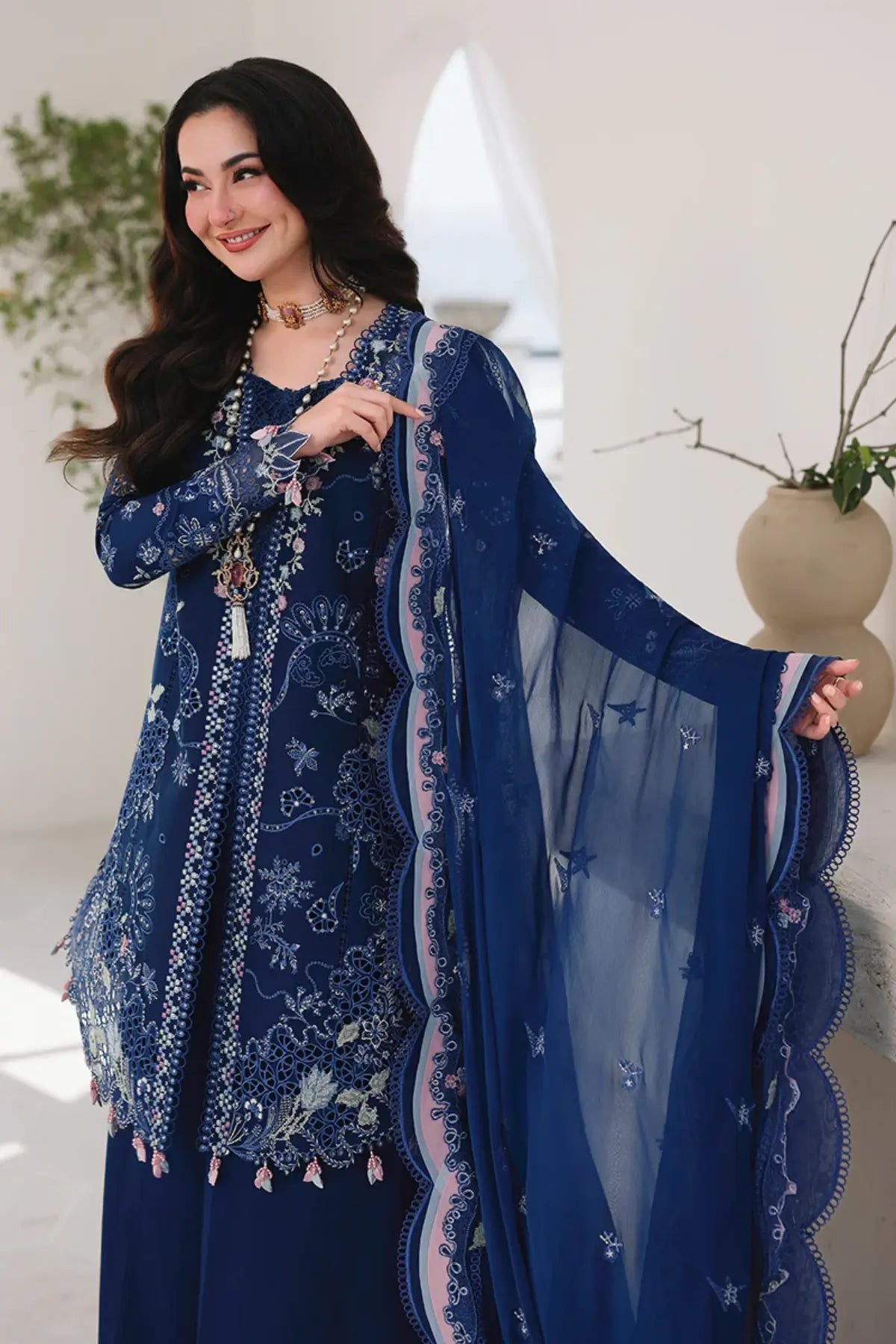 Qalamkar – Navy Chikankari Lawn 3 Piece Suit