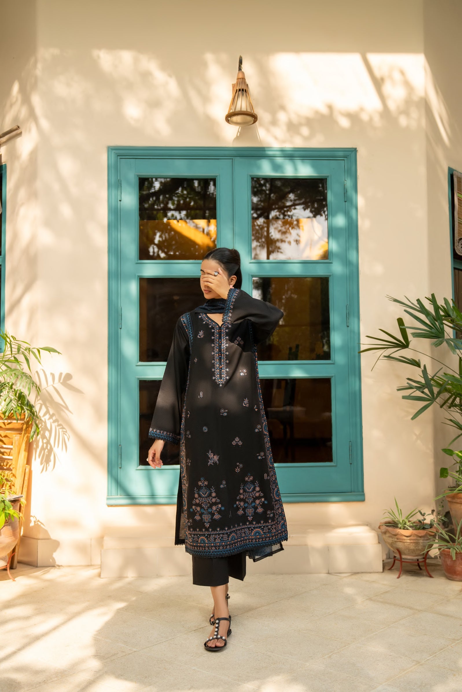 Casual Lite - Timeless black