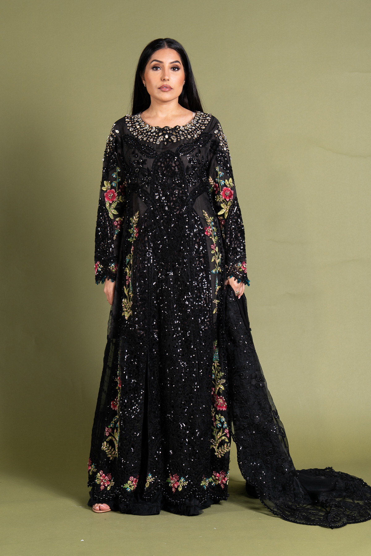 MB3979-BLACK